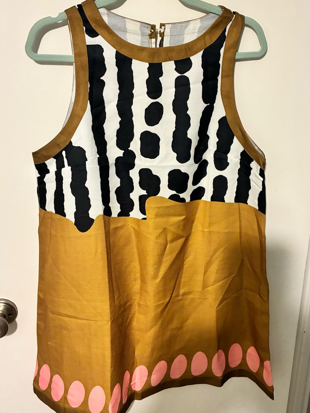 SHEIN Black & White Graphic shift dress with Mustard and Pink  Accents L 10-12)